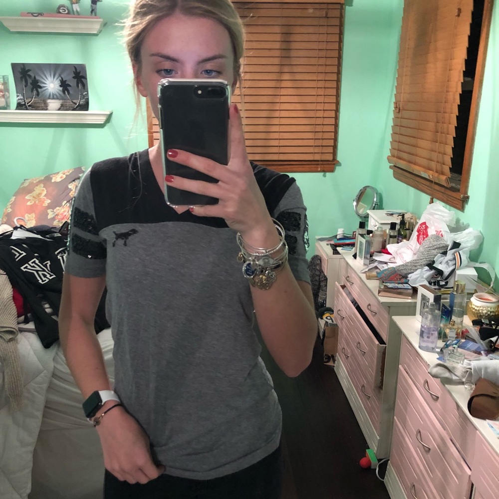 PINK v neck